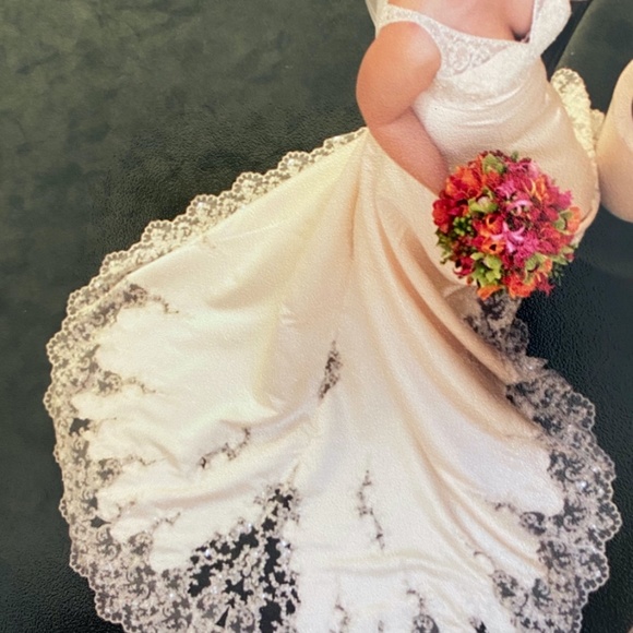 Mori Lee by Madeline Gardner Dresses & Skirts - Wedding, Off-White Satin w/ Lace Inlay